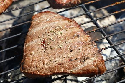 Hovězí steak na rozmarýnu a chilli Recepty na grilování