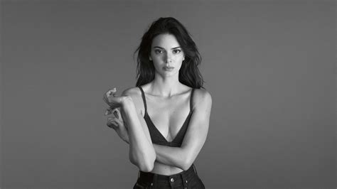 2560x1440 2023 kendall jenner calvin klein spring campaign 1440p resolution hd 4k wallpapers