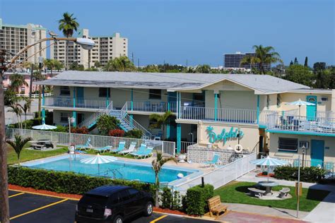 St petes beach is a great neighborhood with beautiful beaches, and st petes beach restaurants let you enjoy great food right on the beach. The Florida Dolphin Motel Apts 6801 Sunset Way, St Pete ...