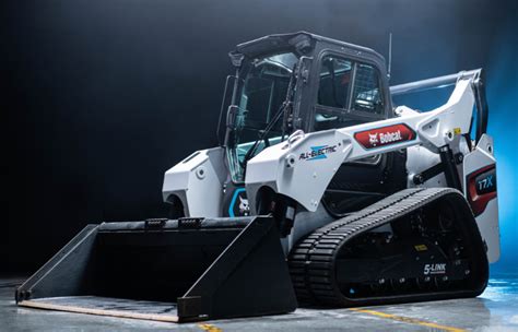 Doosan Bobcat Unveils The Worlds First All Electric Compact Front End