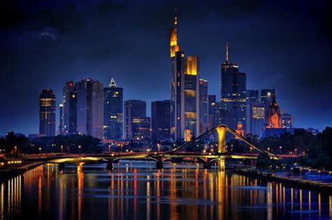 96 Frankfurt Wallpapers On Wallpapersafari Frankfurt Skyline