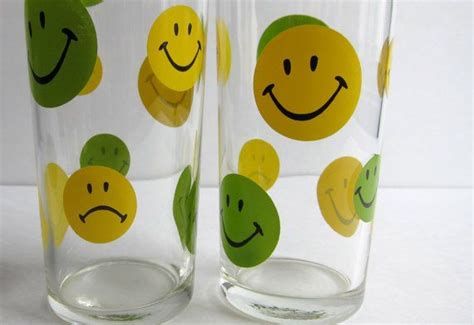 Vintage Smiley Face Glass Tumblers Pair By Vestalvintage On Etsy 12 00 Smiley Glass Glass