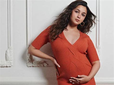 شادی سے پہلے ہی حاملہ ہوگئی تھیں یہ مشہور اداکارائیں، ایک بنی جڑواں بچوں کی ماں News18 اردو
