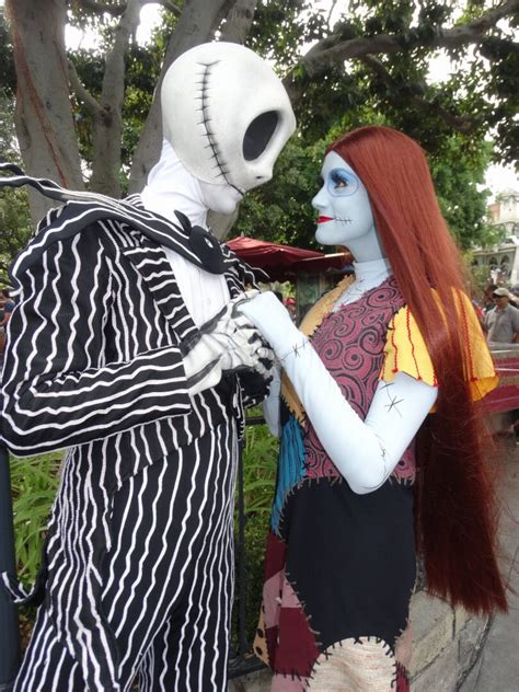 Video Jack Skellington And Sally Meet And Greet With Short Interview