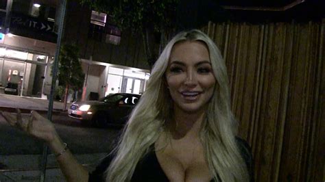 Lindsey Pelas Im Gonna Make The Masters Sexywith My Caddie Outfit