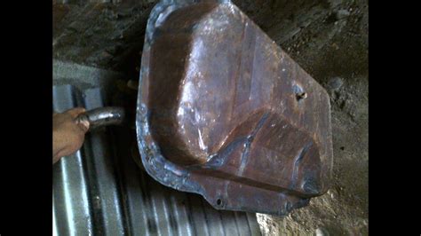 Biasanya lokasinya ada di bagian belakang dan bawah kendaraan. Membuat Tangki Bahan Bakar Daihatsu Taft - YouTube