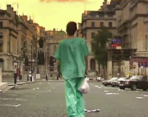 The Girl Who Loves Horror Movie Review 28 Days Later 2002