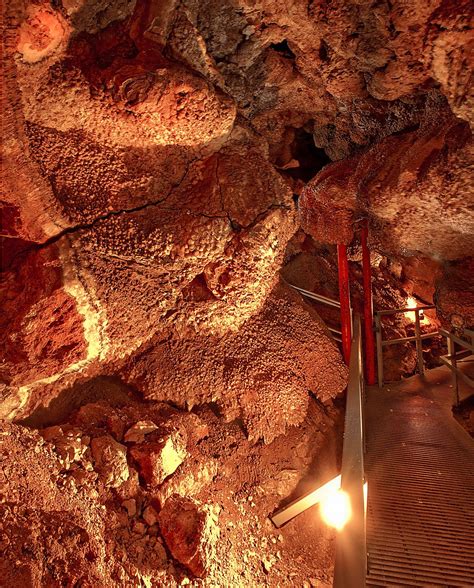Sitting Bull Crystal Caverns Wp