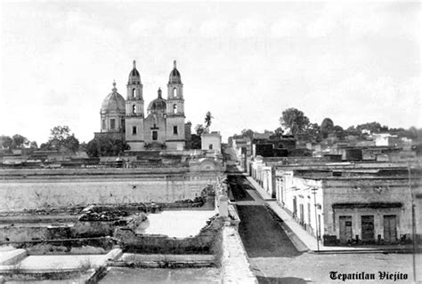 Panoramica Calle Y Templo De Tepatitlan De Morelos Jalisco Mexico