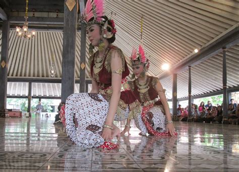 Pertunjukan Tari Klasik Gaya Yogyakarta Di Keraton Yogyakarta Sejarah