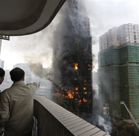 Privatzimmer in wohnung · gastgeber: Feuer im Hochhaus: Brandkatastrophe in Shanghai - Bilder ...