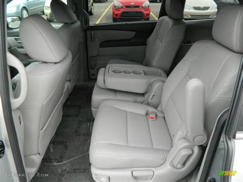 Gray Interior 2013 Honda Odyssey Ex L Photo 72335343