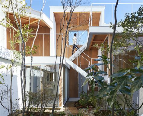 Loop Terrace House Tomohiro Hata Architect And Associates Archdaily