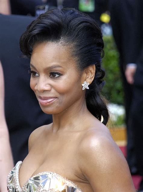 Anika Noni Rose Celebrity Biography Zodiac Sign And Famous Quotes