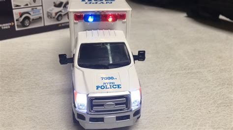 Daron 148 Nypd Esu Truck With Working Lights Youtube