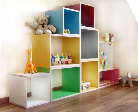 Großes diy regalsystem zur aufbewahrung von spielsachen, kuscheltieren und büchern. Die besten 25+ Kinderregal Ideen auf Pinterest | Kindermöbel, Baum Bücherregal und Baumregal