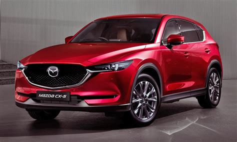 The latest model delivers an advanced driving experience while keeping all passengers safe and comfortable at all times. Mazda SA gives CX-5 mild update (but new turbo isn't there ...