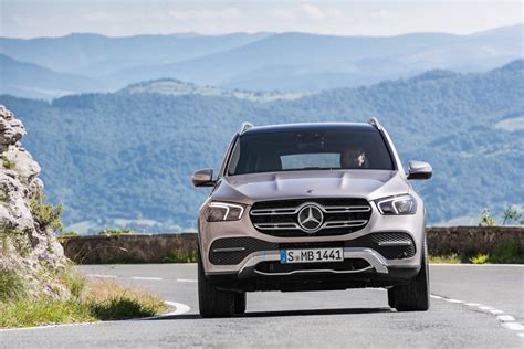 Be it saloon, estate, coupé, cabriolet, roadster, suv & more. The 2020 Mercedes-Benz GLE Is Even More of a Tech Fest, Gets Mild Hybrid Treatment News - The ...