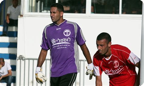 רוב הפוליטיקאים שותקים, ועדיף שימשיכו כך. - גולר מאצ' אפ זון