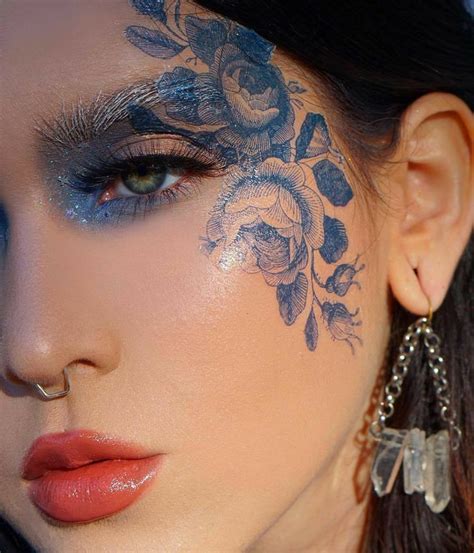 Pin By Dori On Makeup In 2020 Creative Makeup Looks Artistry