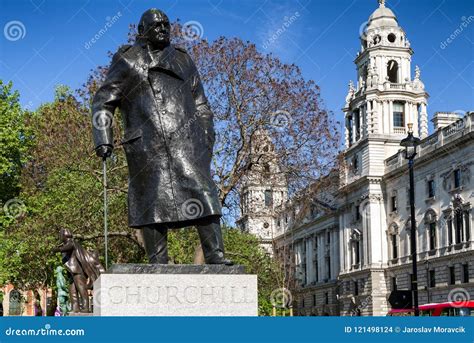 Winston Churchill Statue In London Editorial Stock Image Image Of