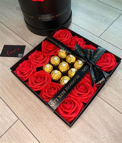 Luxury Chocolate Artificial Flower T Box Hatbox Flower Etsy