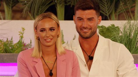 Love Islands Millie And Liam Spotted In Same Club Three Years Before