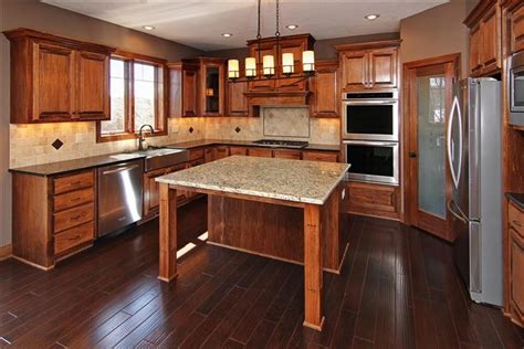 Modest priced home with cabinets that fit the budget yet provide quality for many years of enjoyment. Poplar Cabinets in Kitchen | Kitchens | Pinterest