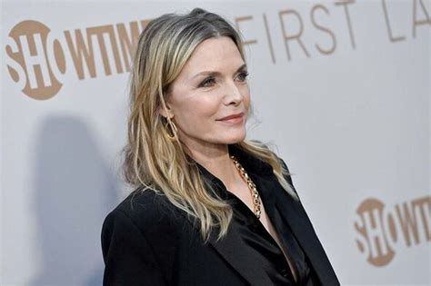 Michelle Pfeiffer 64 Undergoes Dramatic Hair Transformation In Age