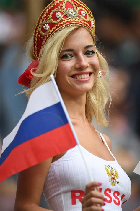 Mundial Rusia Sorpresa X en el Mundial la aficionada más famosa de Rusia es una actriz