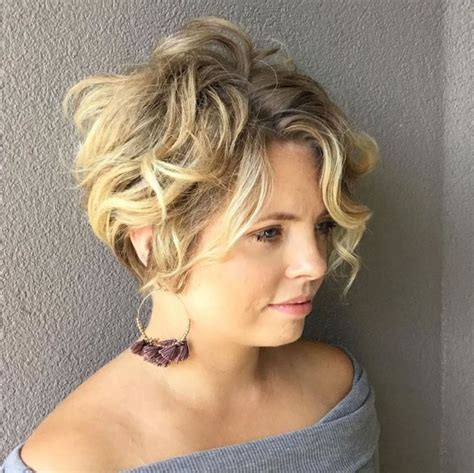 60 Short Shag Hairstyles For 2023 That You Simply Can T Miss Short Shag Hairstyles Short Shag