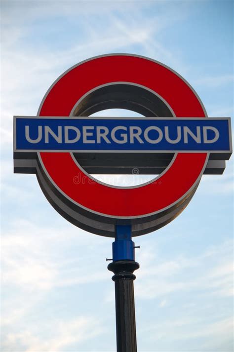 Iconic London Underground Sign Editorial Stock Image Image 19168384