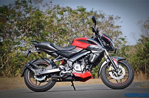 Bajaj pulsar ns 200 is available in 4 different colours: New 2017 Pulsar 200NS : First Ride Review, Images, Price ...