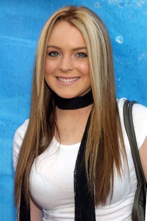 In 2002 Chunky Highlights Were In Lindsay Lohan Hair Hair
