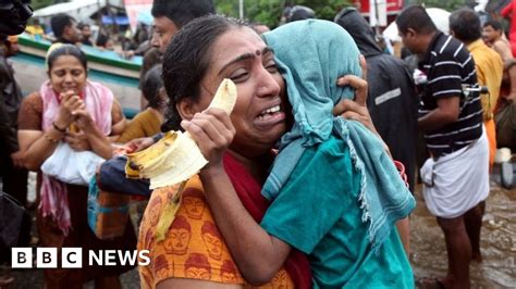 Kerala Floods Rescue Efforts Step Up As Rains Begin To Ease Bbc News