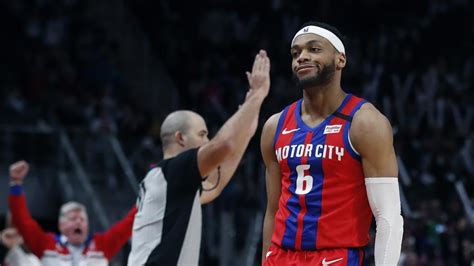 Bruce brown joue actuellement en équipe brooklyn nets. Pistons trading Bruce Brown to Nets for Dzanan Musa and ...