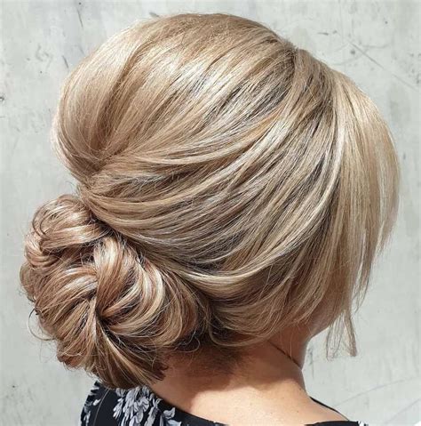 30 Gorgeous Mother Of The Bride Hairstyles For 2020 Hair