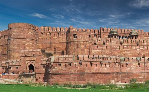 Indian Monuments Agra Fort History Architecture And Facts