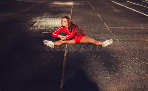 Female Runner Doing Stretching Stock Image Image Of Exercise People 85918883