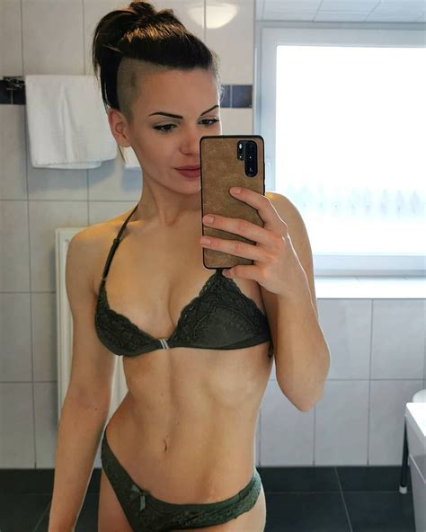 Hot Selfie In 2020 Swimwear Model Fitness Gurls