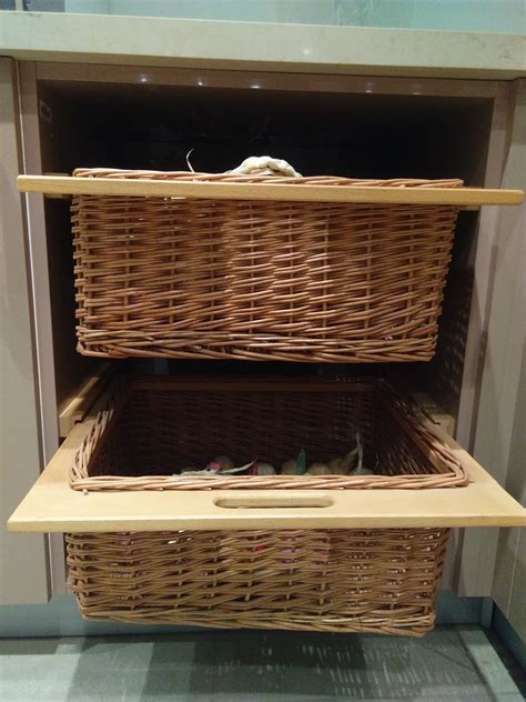 Burge Wood Wicker Basket With Handle For Kitchen Size 600 Mm Rs