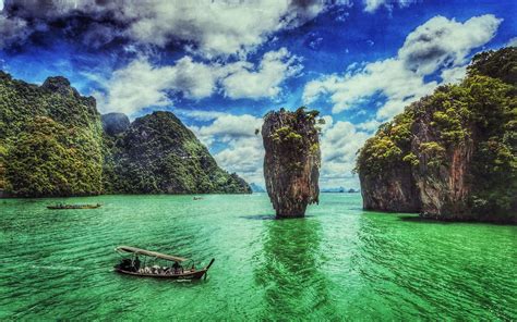 Long Tailed Boat In Thailand Sea Hd Wallpaper Background