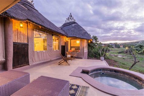 Located within 6, 000 ha of pristine bushveld, jock safari lodge is an exclusive private concession, perfectly positioned in the southern part of the kruger national park, south africa's largest national park. Safari Lodge, Amakhala Game Reserve, South Africa ...