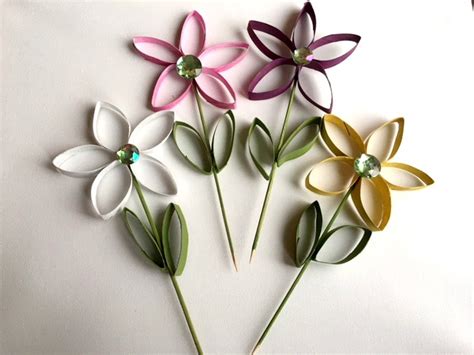 Maybe you would like to learn more about one of these? Toilet Paper Crafts Easy Daisy Flower - My Bright Ideas