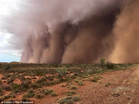 Footage Of Huge Dust Storm In Western Australia As State Braces For