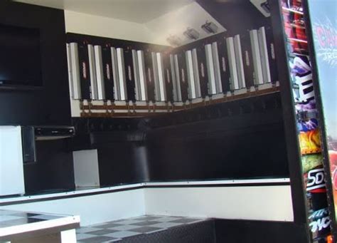 Essa é a trep sobs, uma banda bem descontraida e animada você também pode baixar o jogo usando os gerenciadores de download. Fotos, vídeos e músicas do Caminhão Treme Treme!