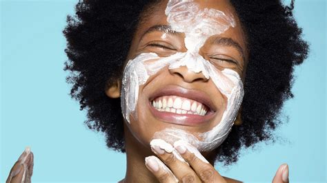 9 sunscreen tips and tricks from dermatologists — expert recs allure