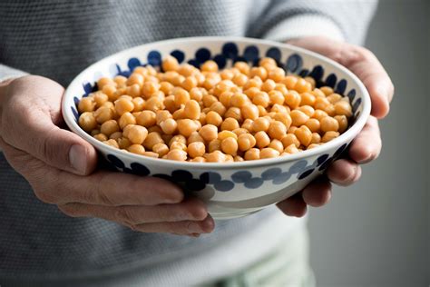 Garbanzo Beans Chickpea Health Benefits And Best Uses