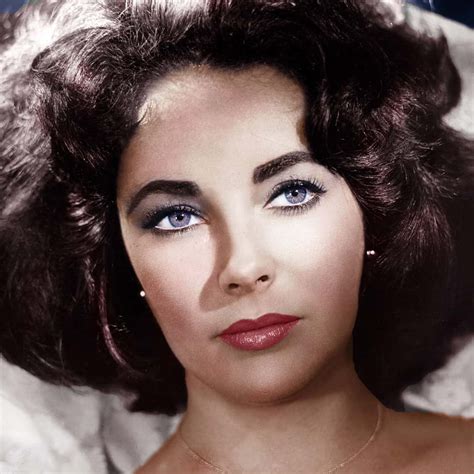 Dazzling Facts About Elizabeth Taylor The Queen Of Hollywood