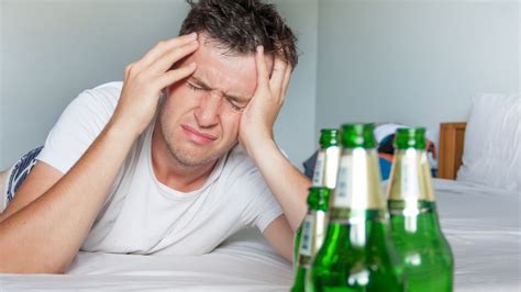 Resaca Qué Le Pasa A Tu Cuerpo Cuando Has Bebido Demasiado Alcohol